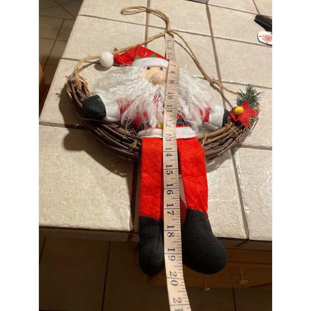 Santa Claus Hanging Wreath Decoration With Plush Santa & Woven Basket
